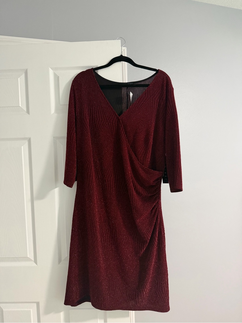 Trixxi Sparkle Burgundy V-Neck Midi Dress